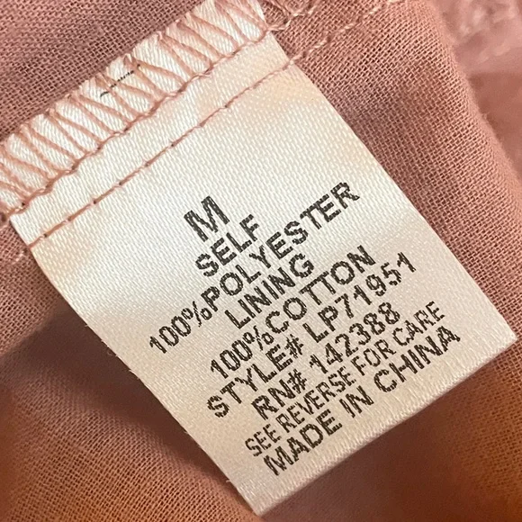 Essue Tulip High Rise Wide Leg Flowy Palazzo Slit Pants in Mauve/Brick, Medium - Picture 10 of 10